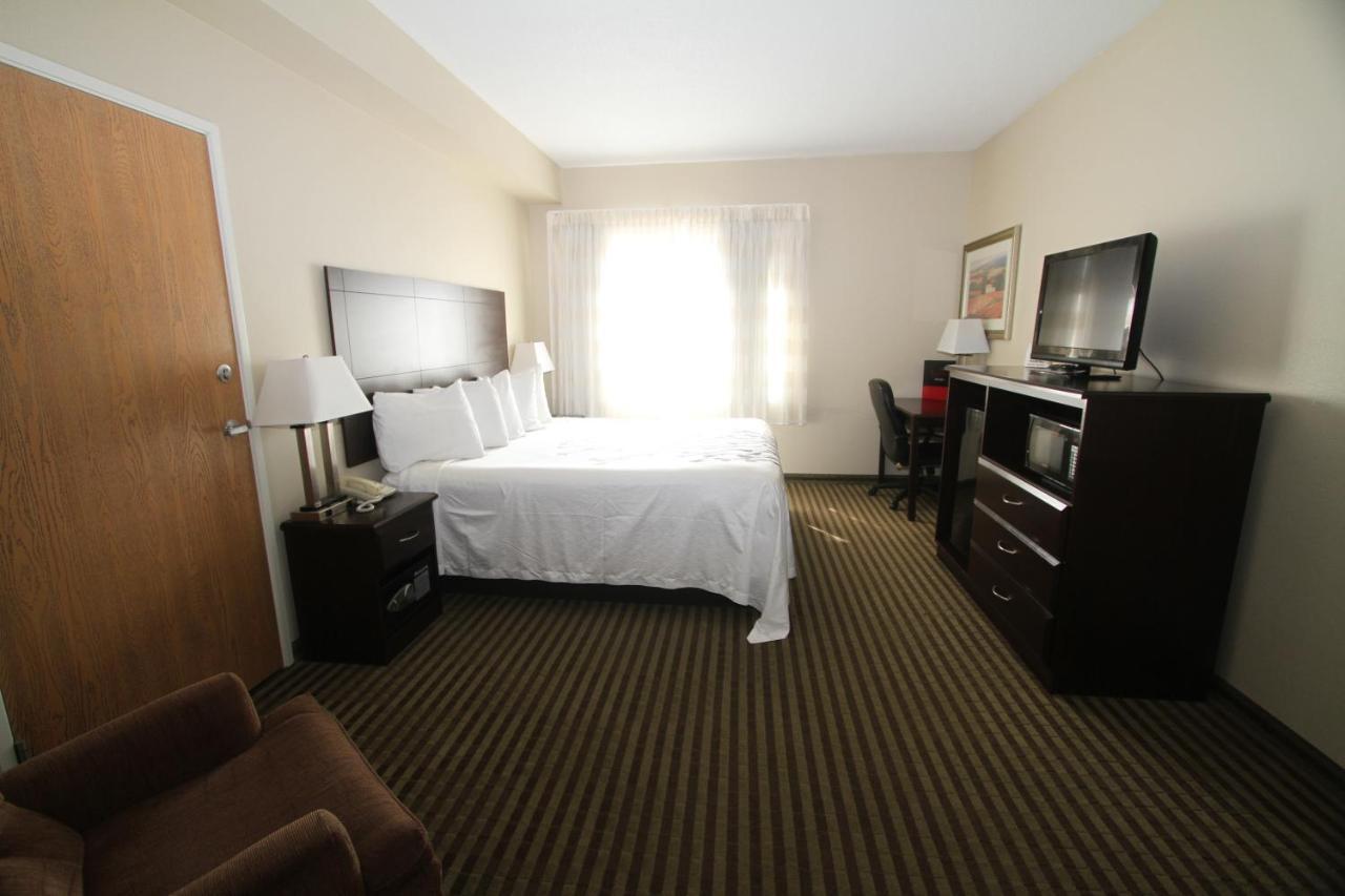 Bowman Inn And Suites Esterno foto