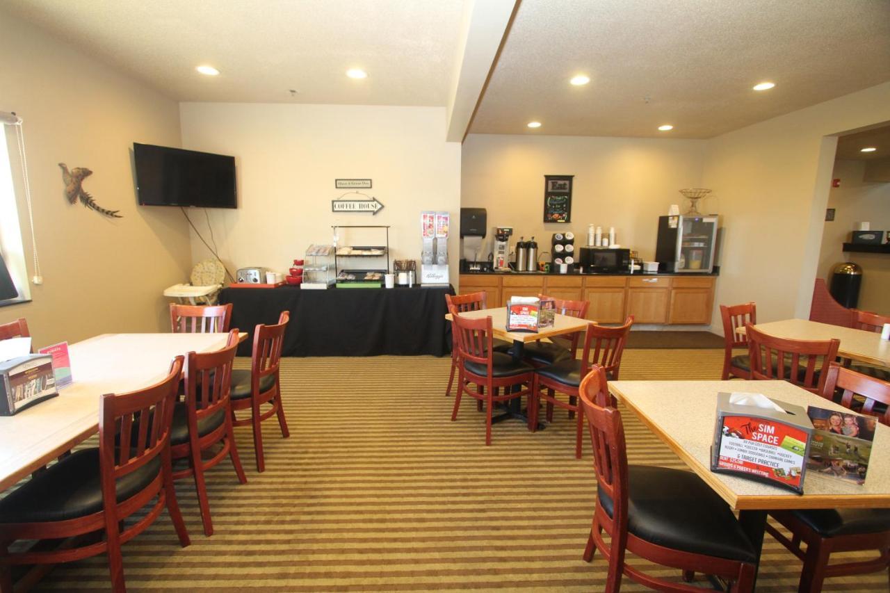 Bowman Inn And Suites Esterno foto